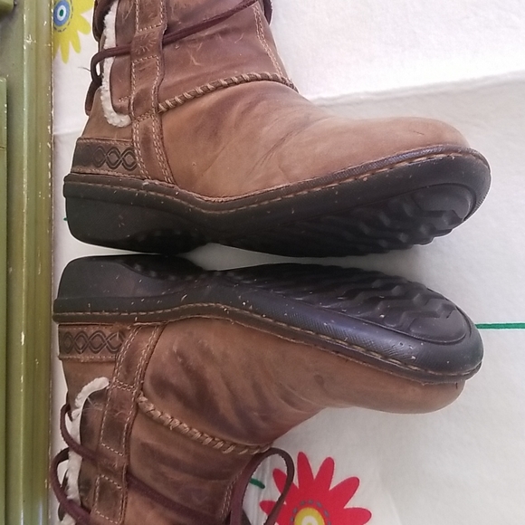 UGG'S - Picture 6 of 11
